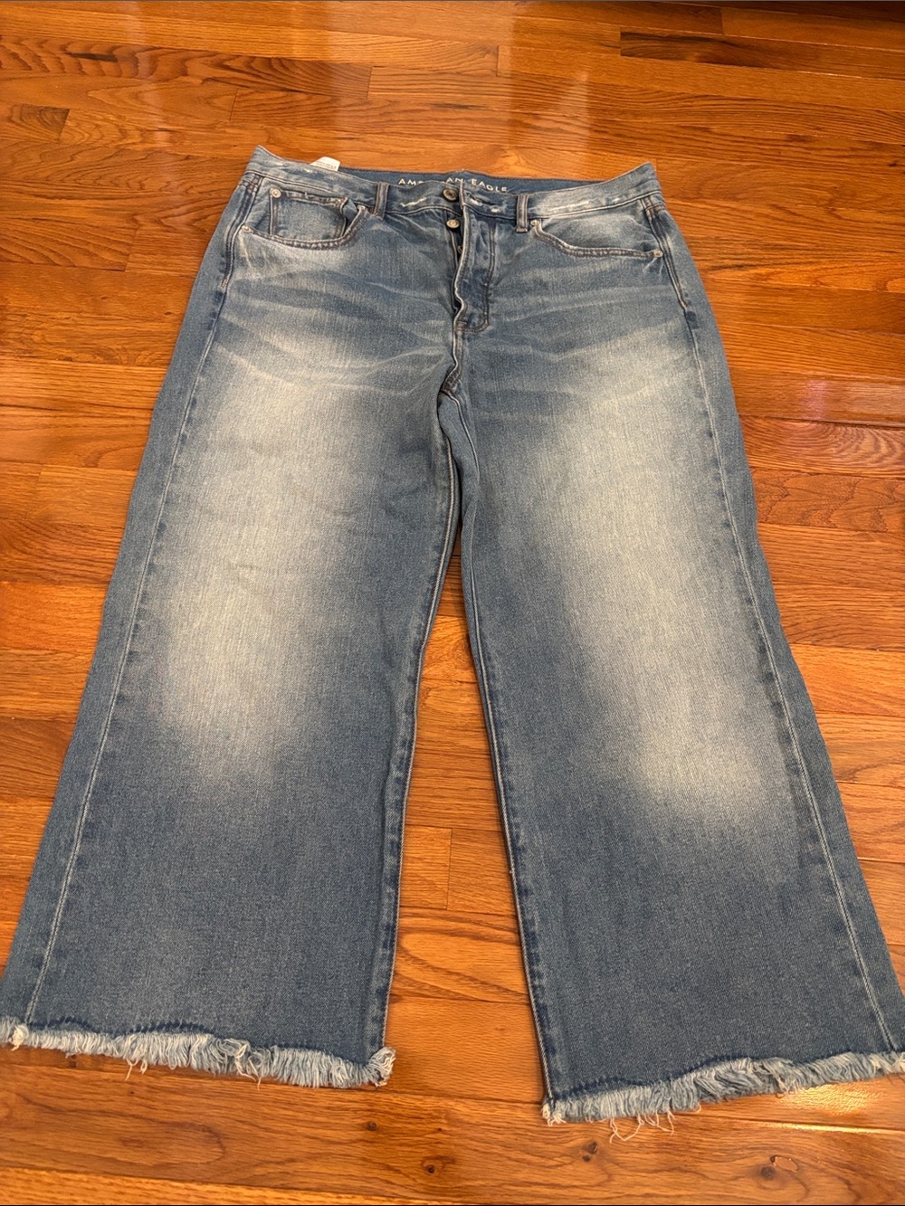 AE women’s Wide Leg Frayed Hem Jeans - Blue